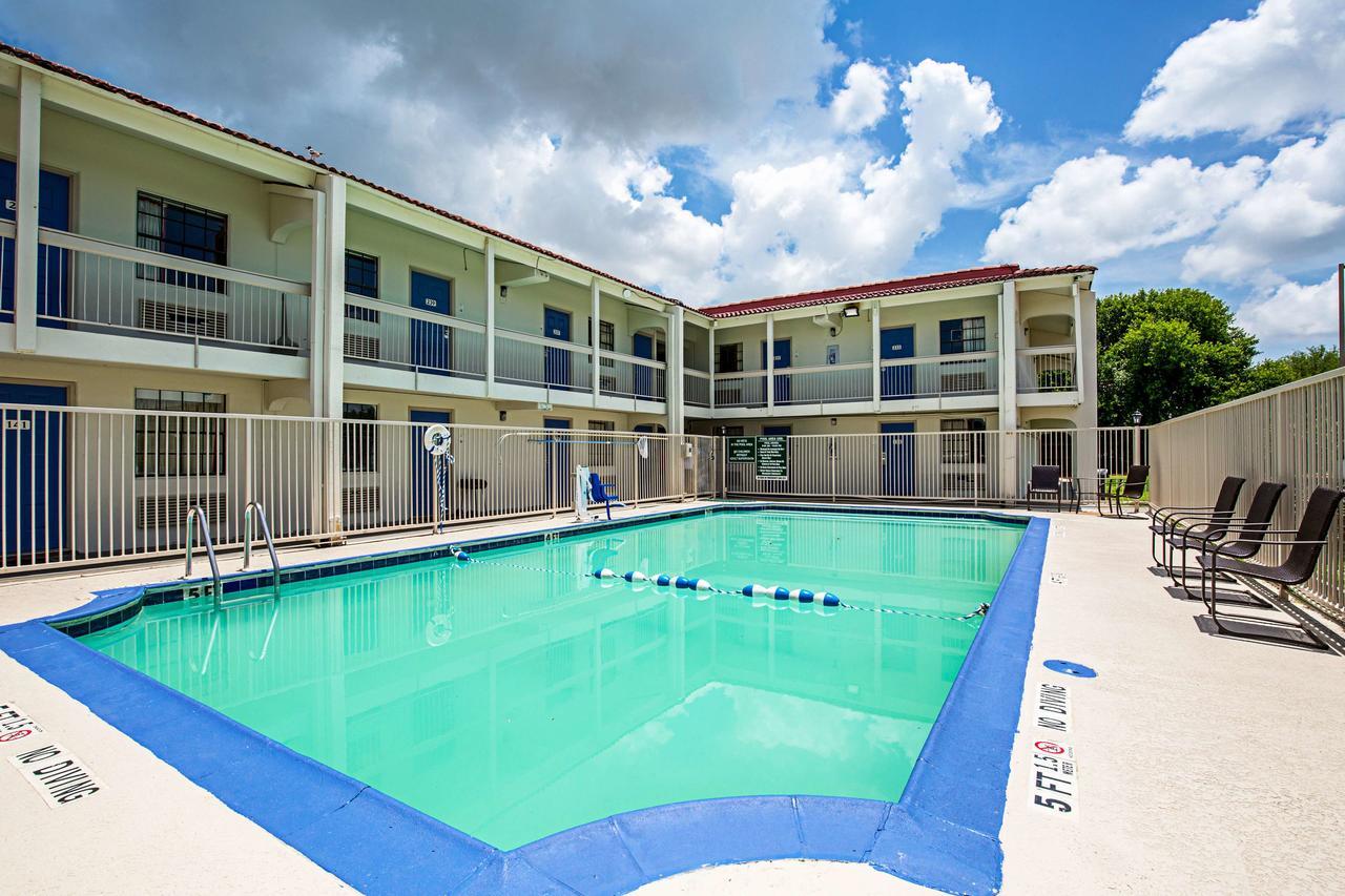 Motel 6 Texas City Exterior foto